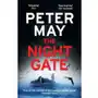 The Night Gate: the Razor-Sharp Finale to the Enzo Macleod Investigations Sklep on-line